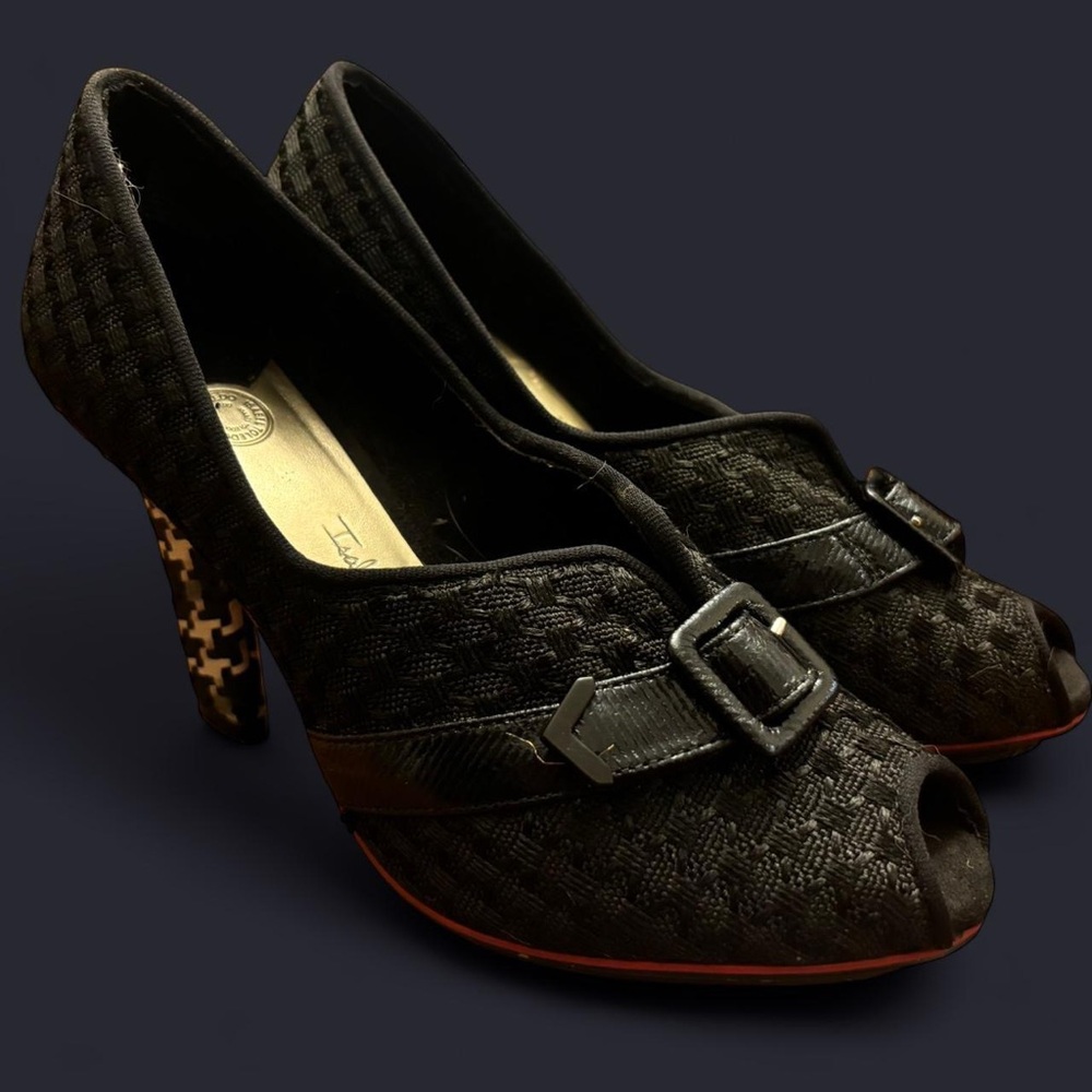 Isabel Toledo Office Siren Black Buckle peep toe heels